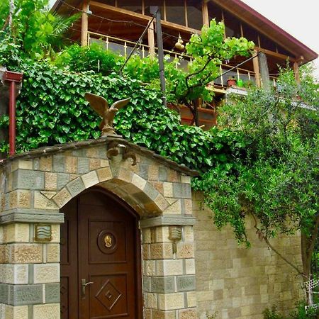 Alimeti Guesthouse Berat Ngoại thất bức ảnh
