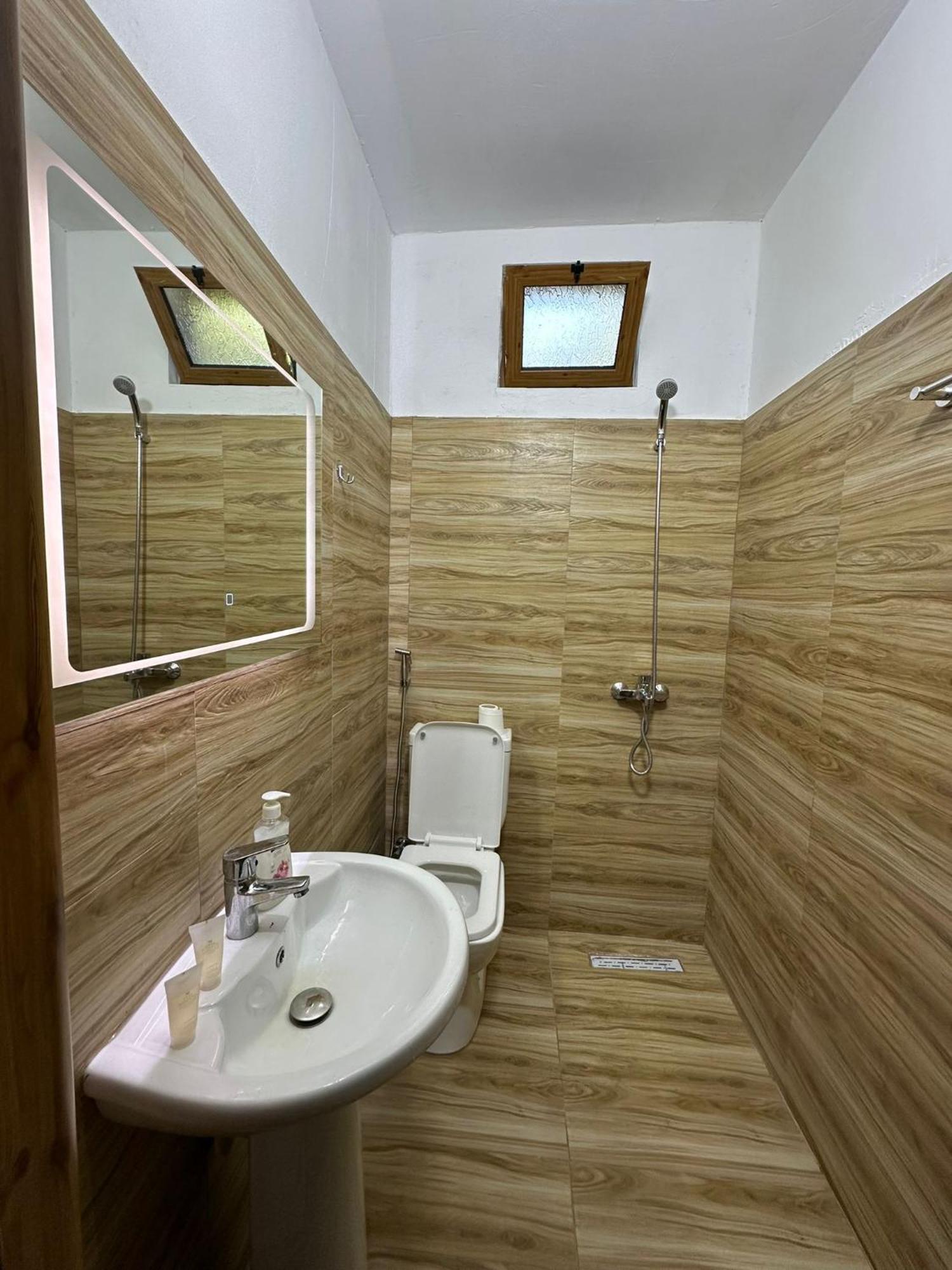 Alimeti Guesthouse Berat Ngoại thất bức ảnh